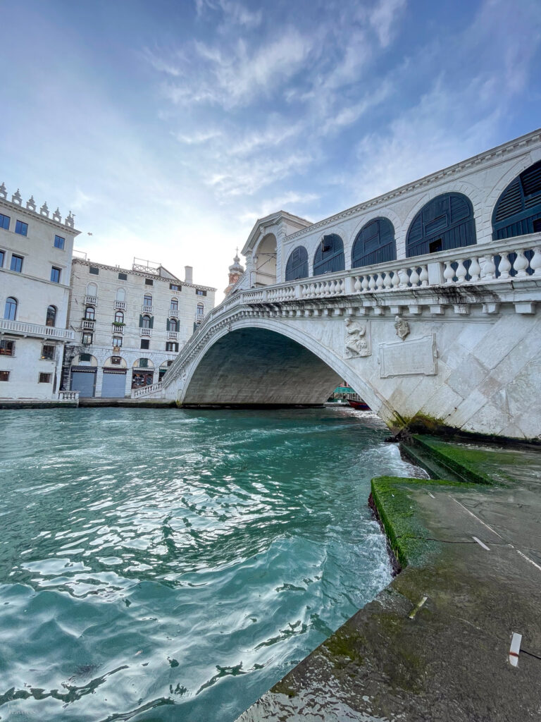 The Rialto Bridge (Ponte Rialto) in Venice, Italy (Venezia).