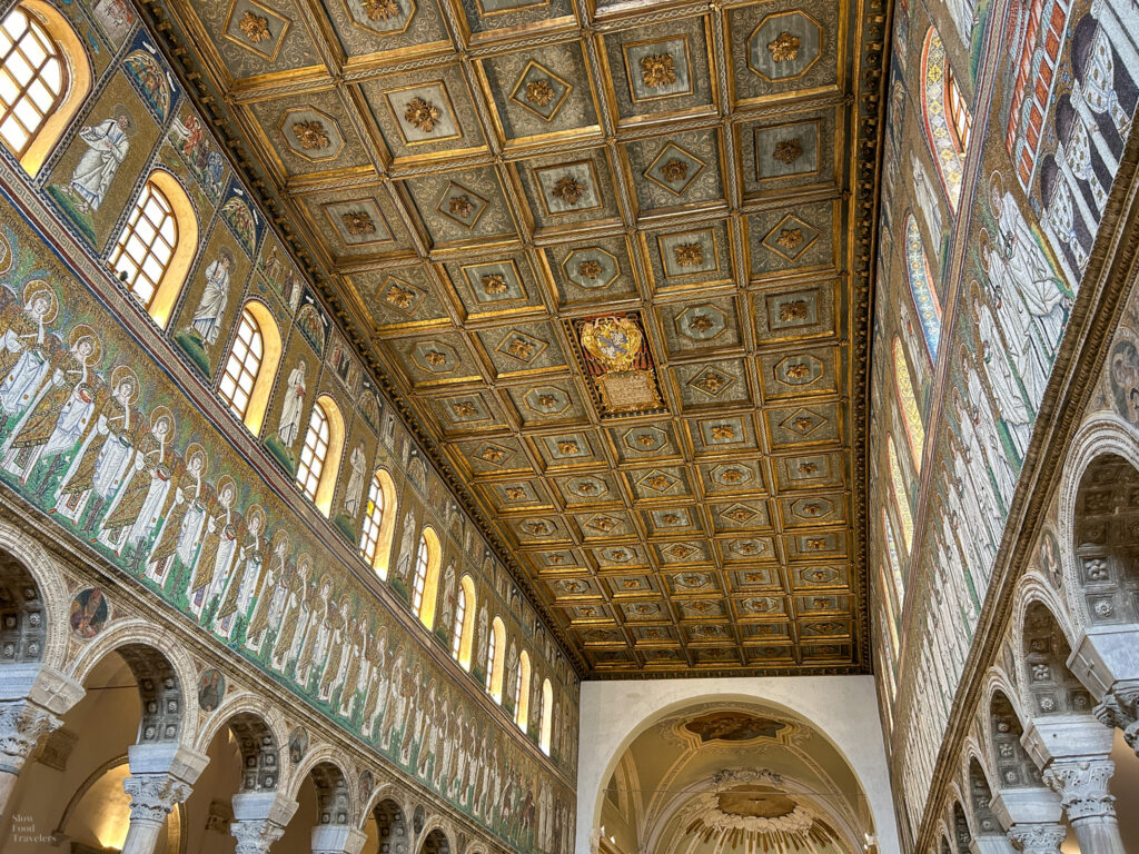 Mosaics in Ravenna, Italy at La
Basilica di Sant'Apollinare Nuovo