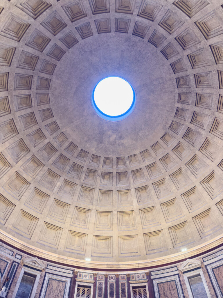 View of the open hole in the Pantheon ceiling 